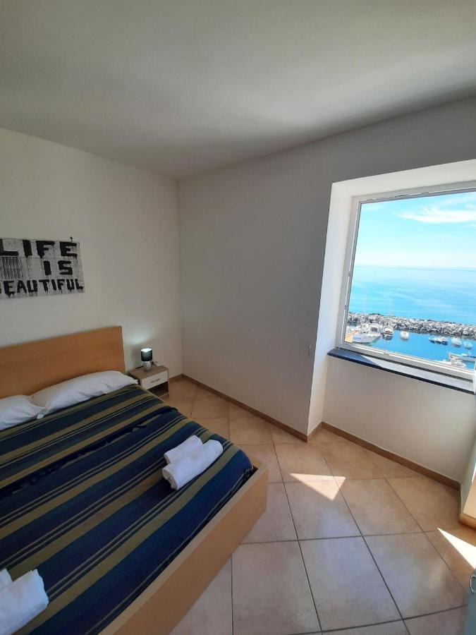 La Procidana House - Corricella Exlusive Terrace Villa Kültér fotó