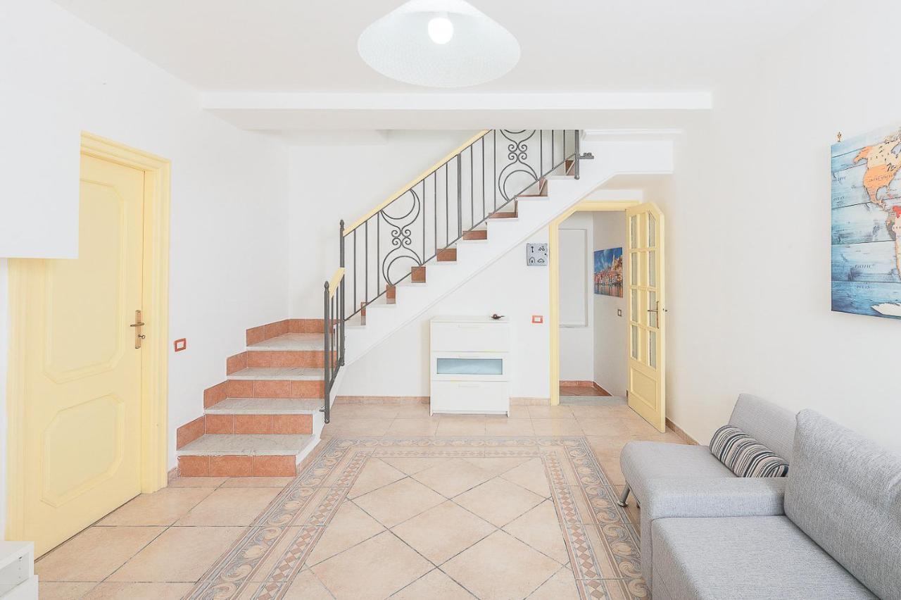 La Procidana House - Corricella Exlusive Terrace Villa Kültér fotó