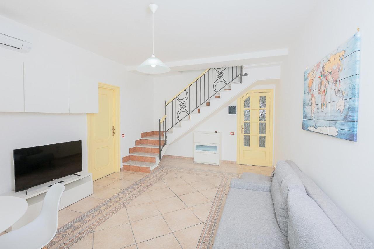 La Procidana House - Corricella Exlusive Terrace Villa Kültér fotó