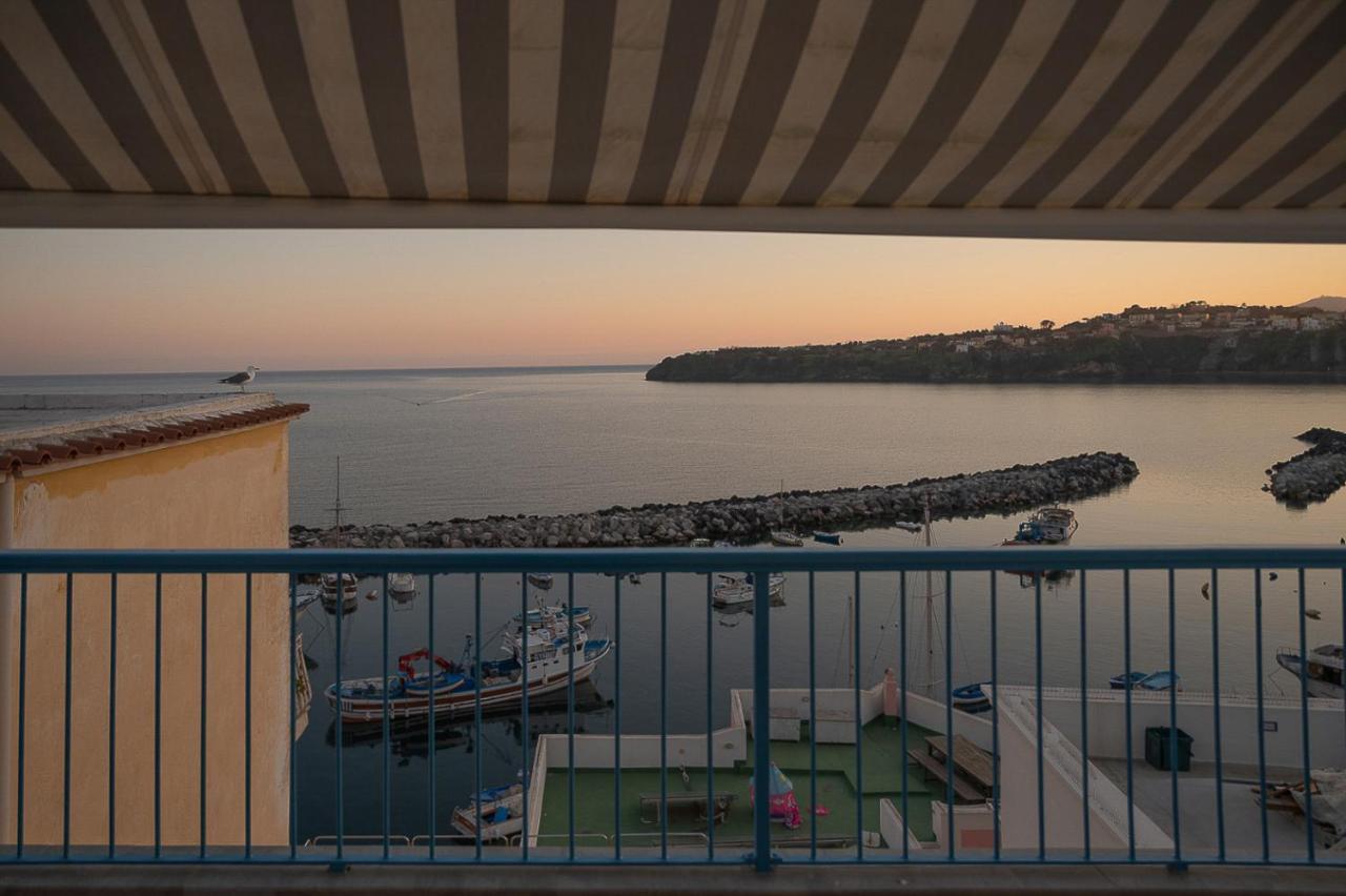 La Procidana House - Corricella Exlusive Terrace Villa Kültér fotó